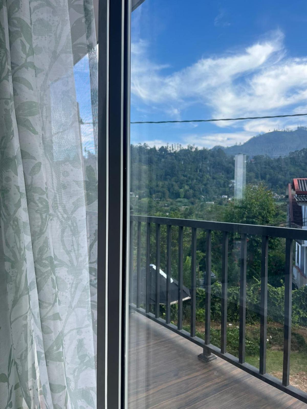 Bloom House Homestay บันดาราเวลา ภายนอก รูปภาพ